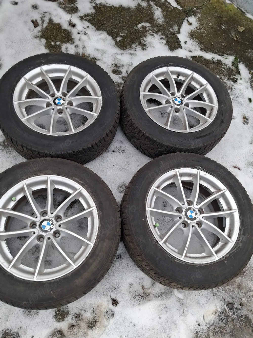 vand 4 roti bmw x 3  dimensiunea 235 55 r 17 cu prinderea 5x120