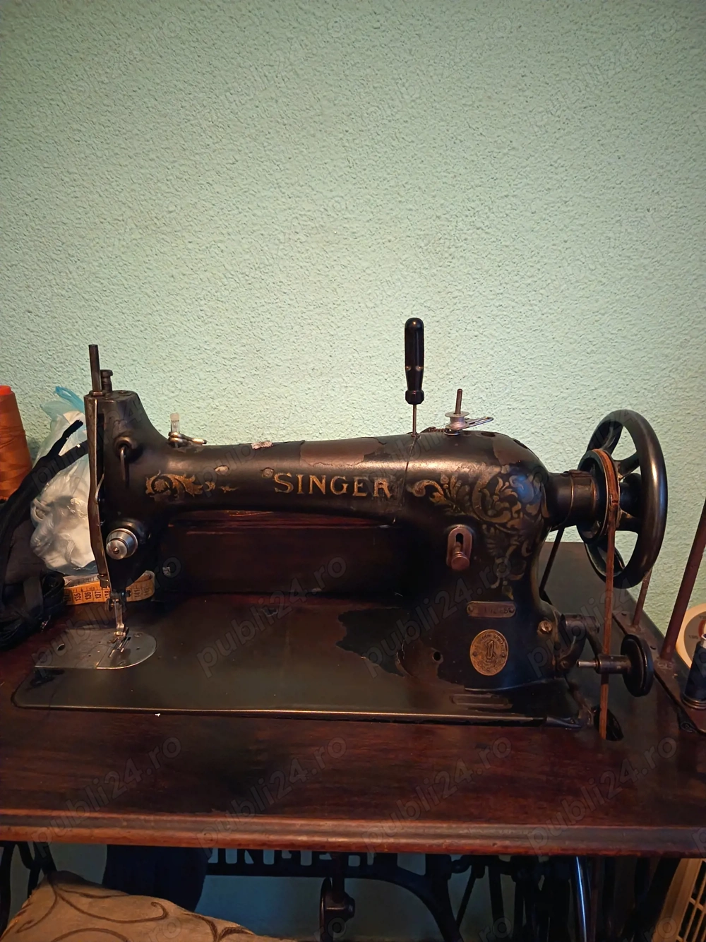 Mașină de cusut Singer 