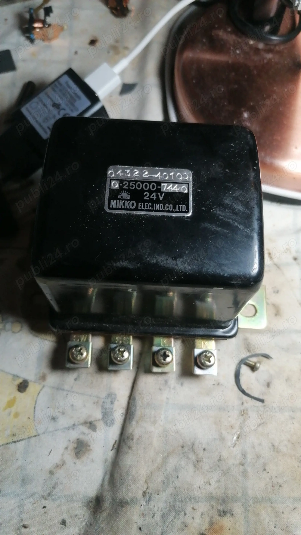 Releu 24v este nou nefolosit