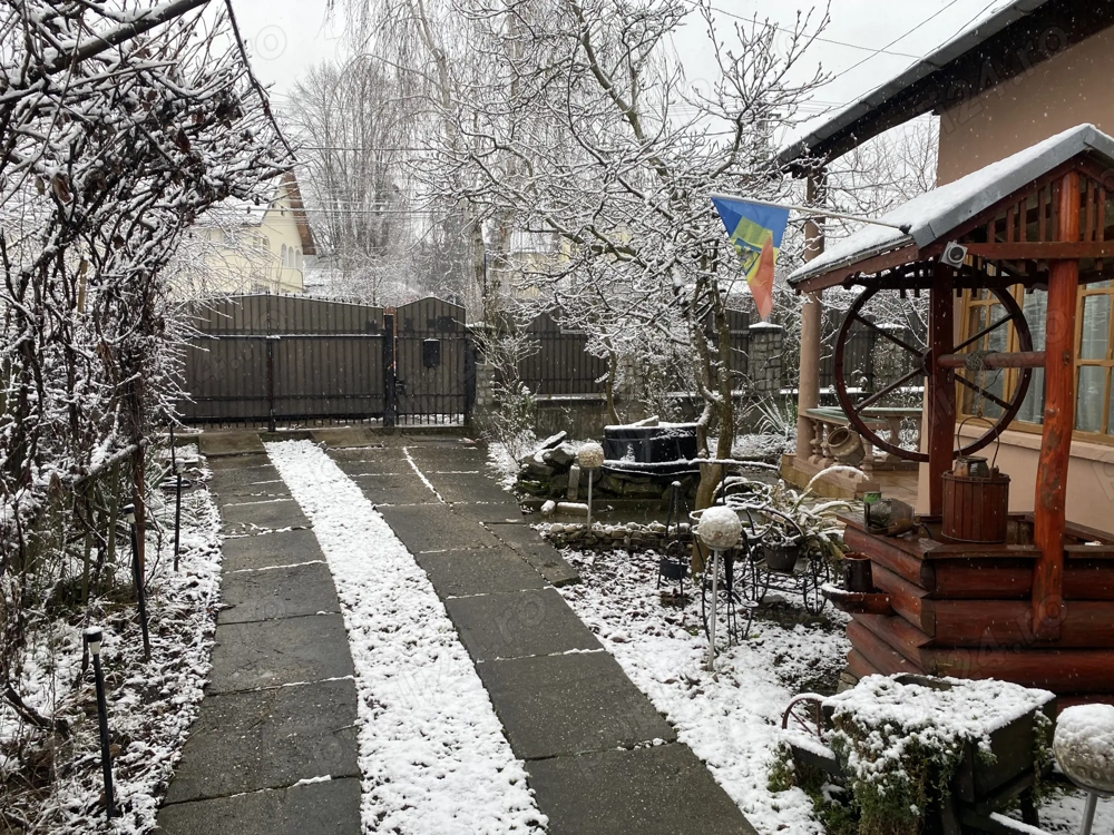 Casa de vanzare str Eroilor nr 9