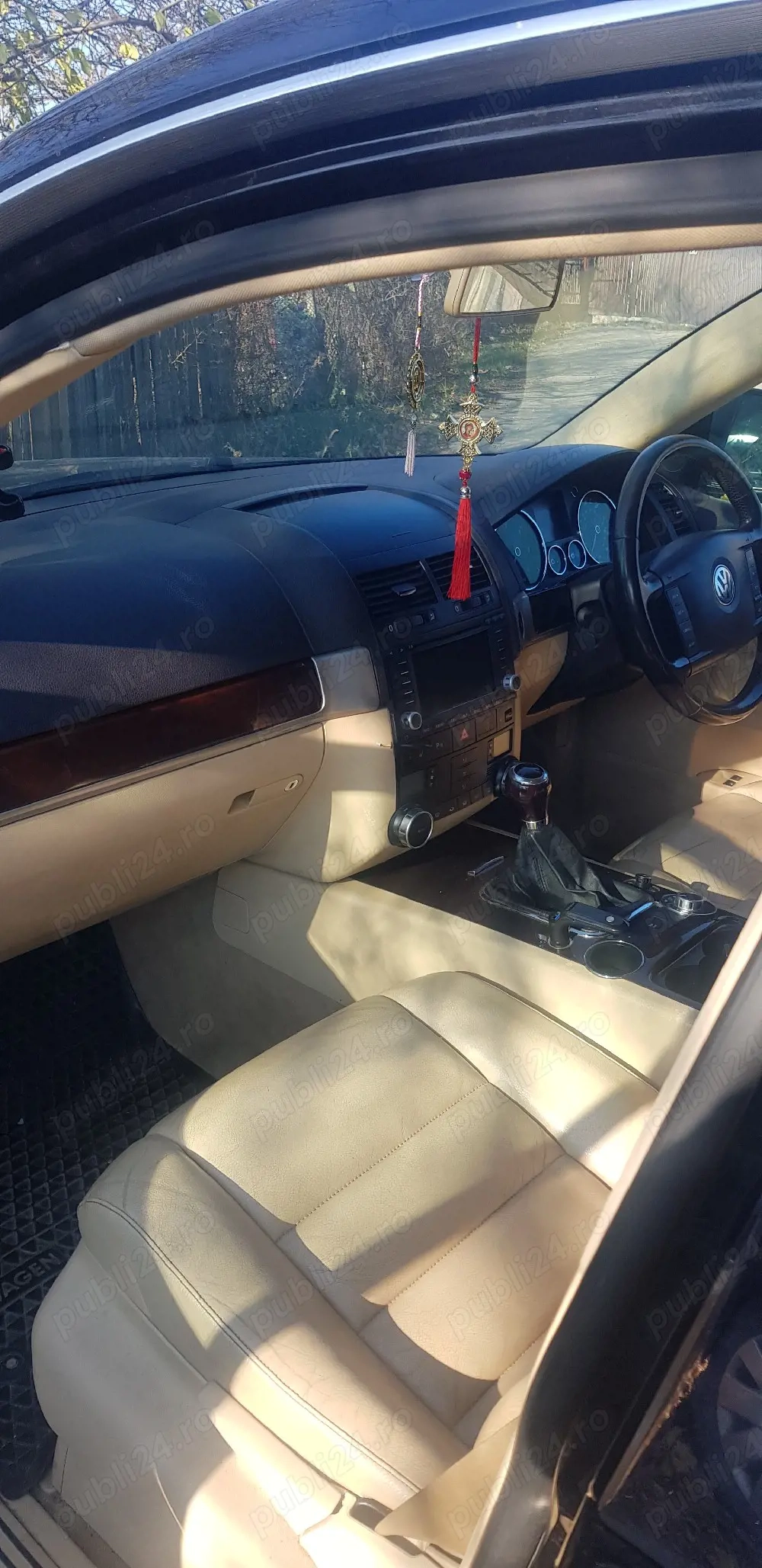 vand masina wolksagen touareg 