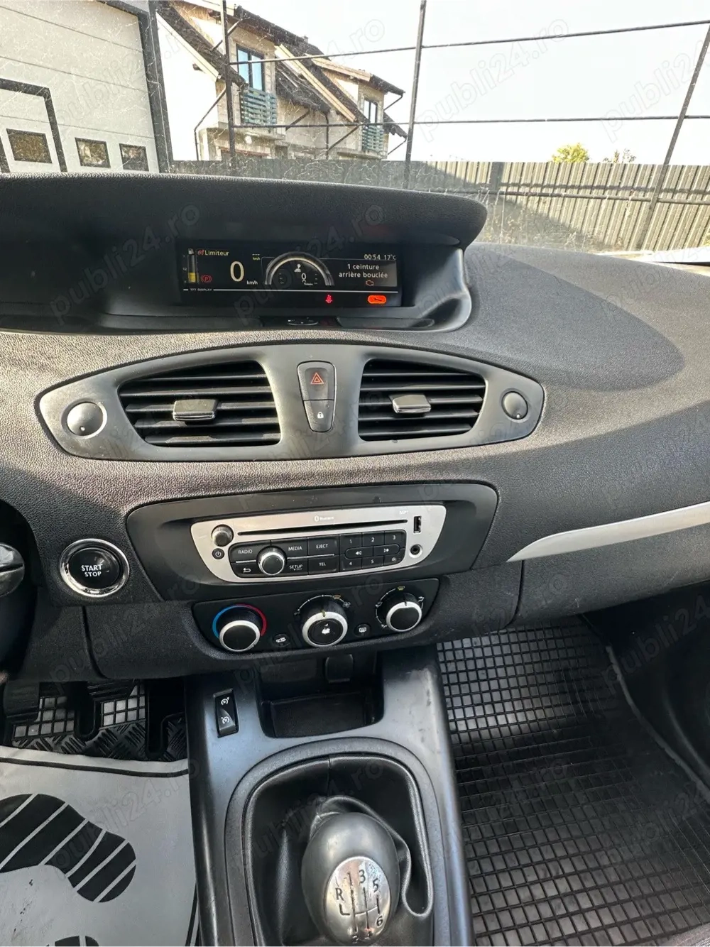 renault scenic 2013
