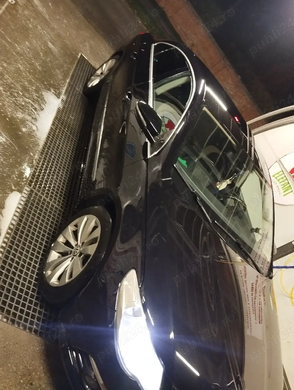 Vând Passat CC