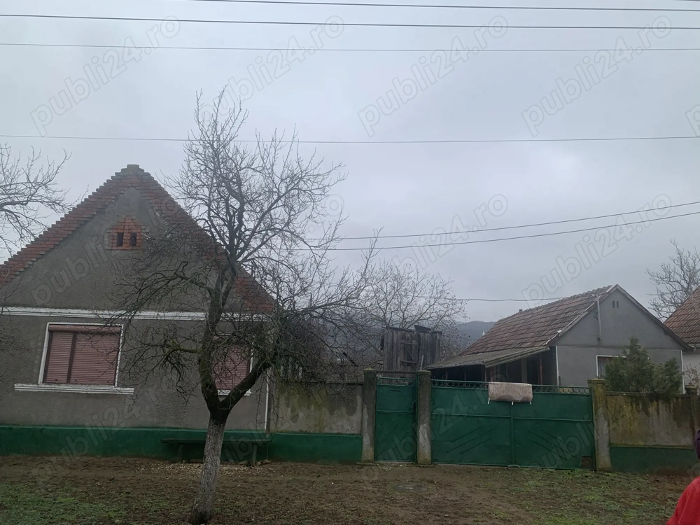 Casă de vânzare în Cuvin 