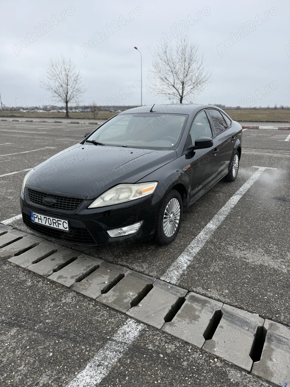 Vând Ford Mondeo 1800 