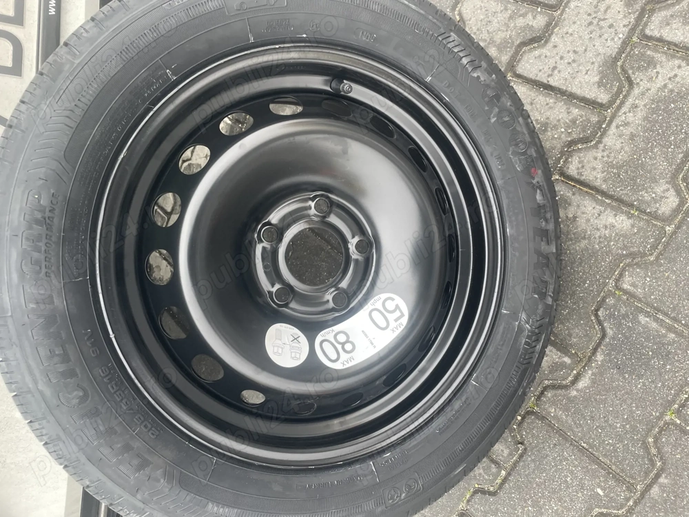 Cauciuc de vară Goodyear cu jantă de tablă 