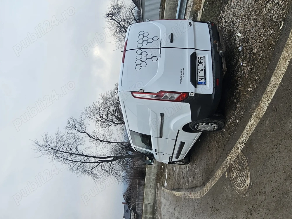 Vand sau schimb Ford tranzit custom