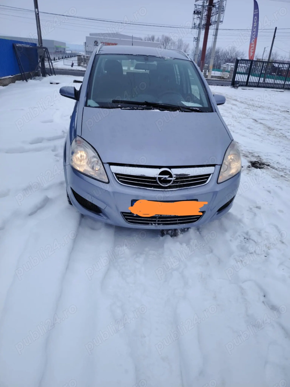 Vând Opel zamfira recent adusă din germania 