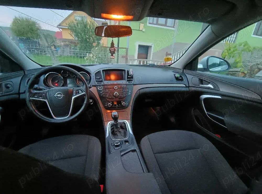 este înmatriculată 