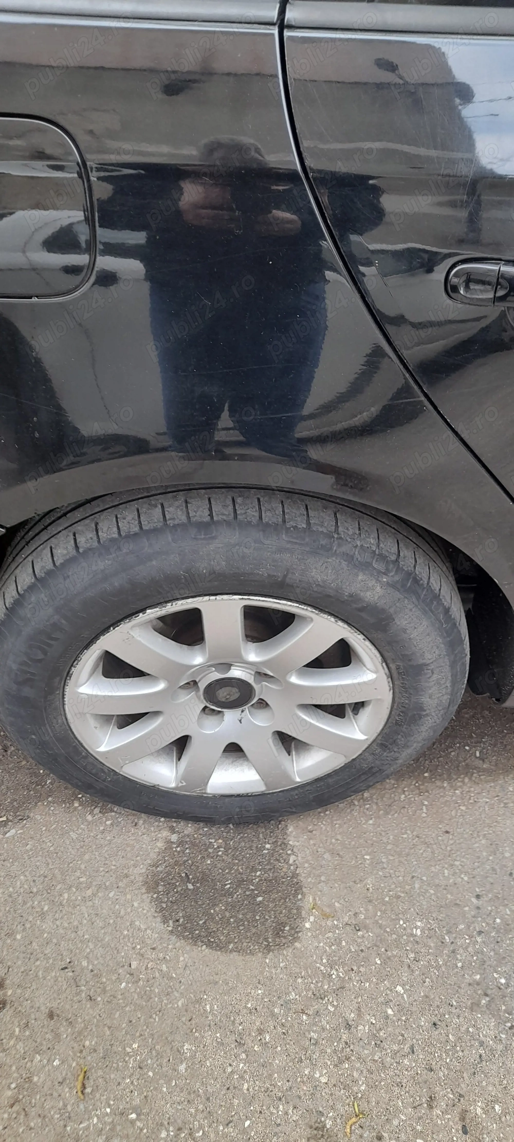 Vând Golf V an 2008