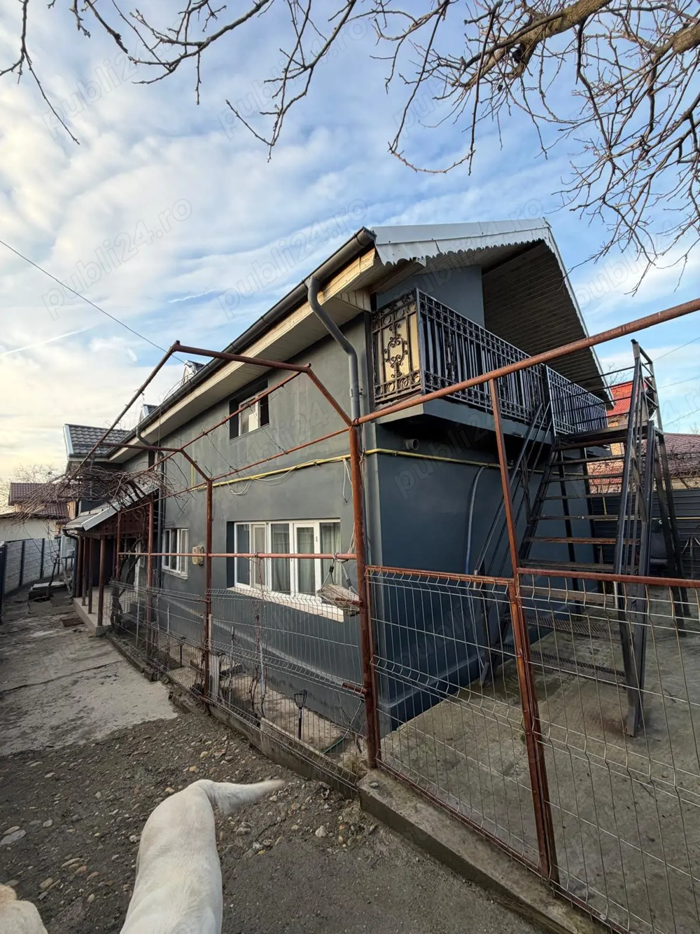 Particular casă de vanzare