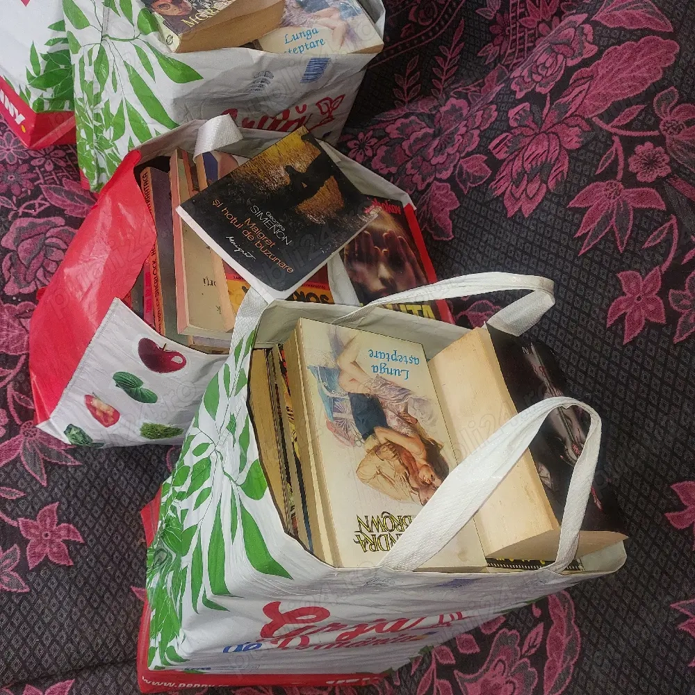 vind cărti vechi si noi