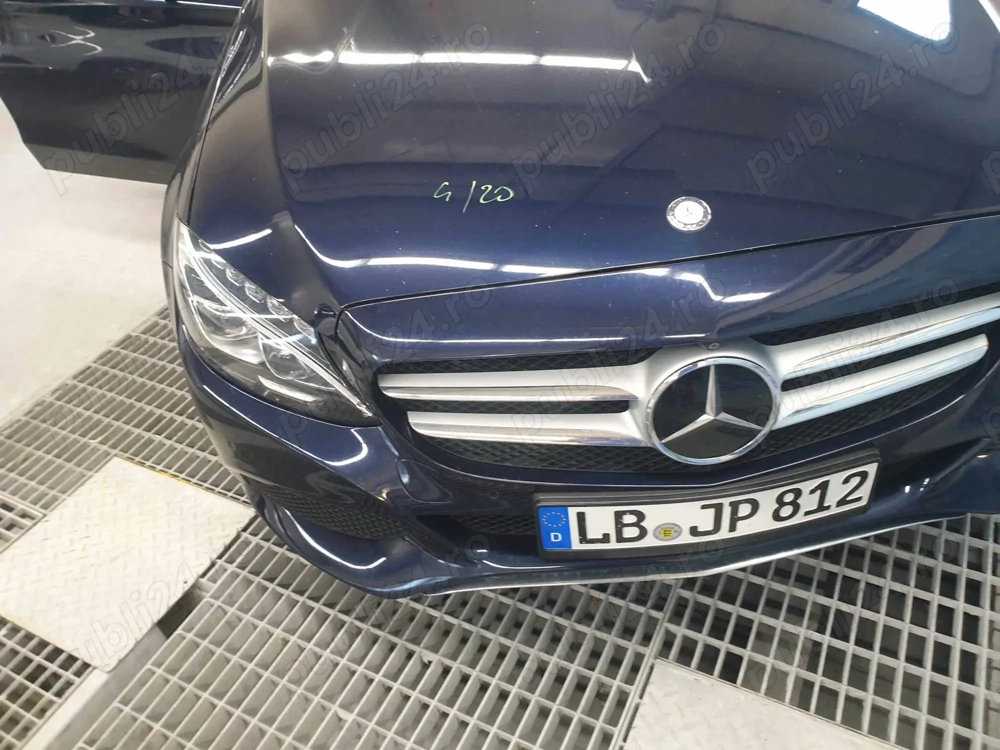 Angajam Tinichijiu Auto si Vopsitor Auto Germania,Stuttgart