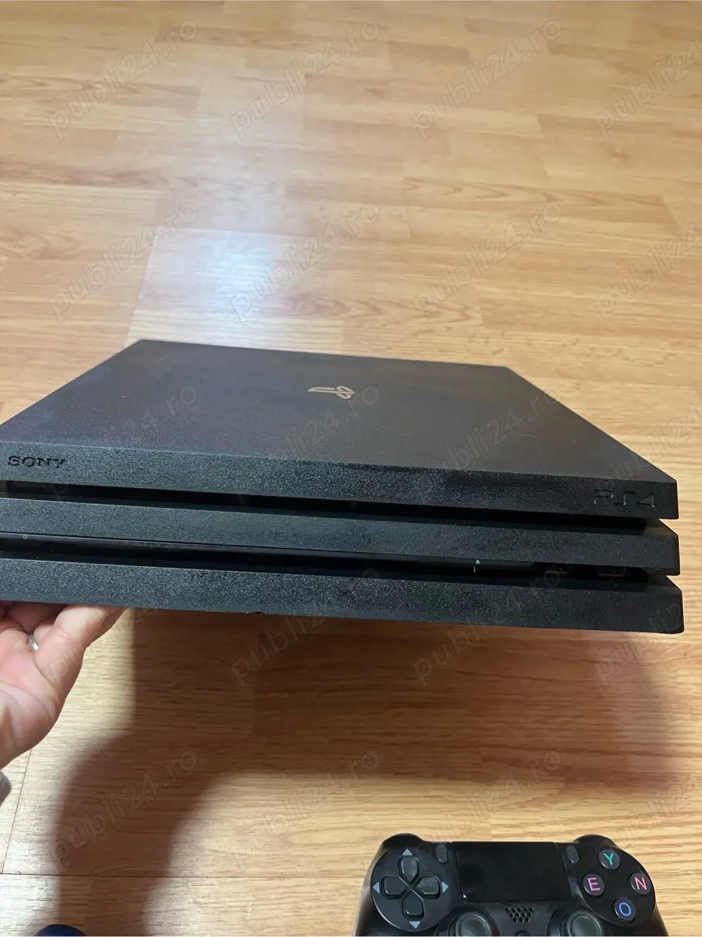 Ps 4 Pro stare foarte  buna 