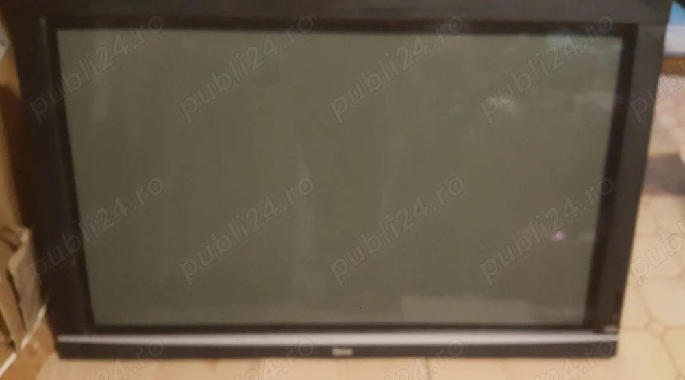 Tv 108 cm cu plasmă 42 zollTevion cu telecomanda.