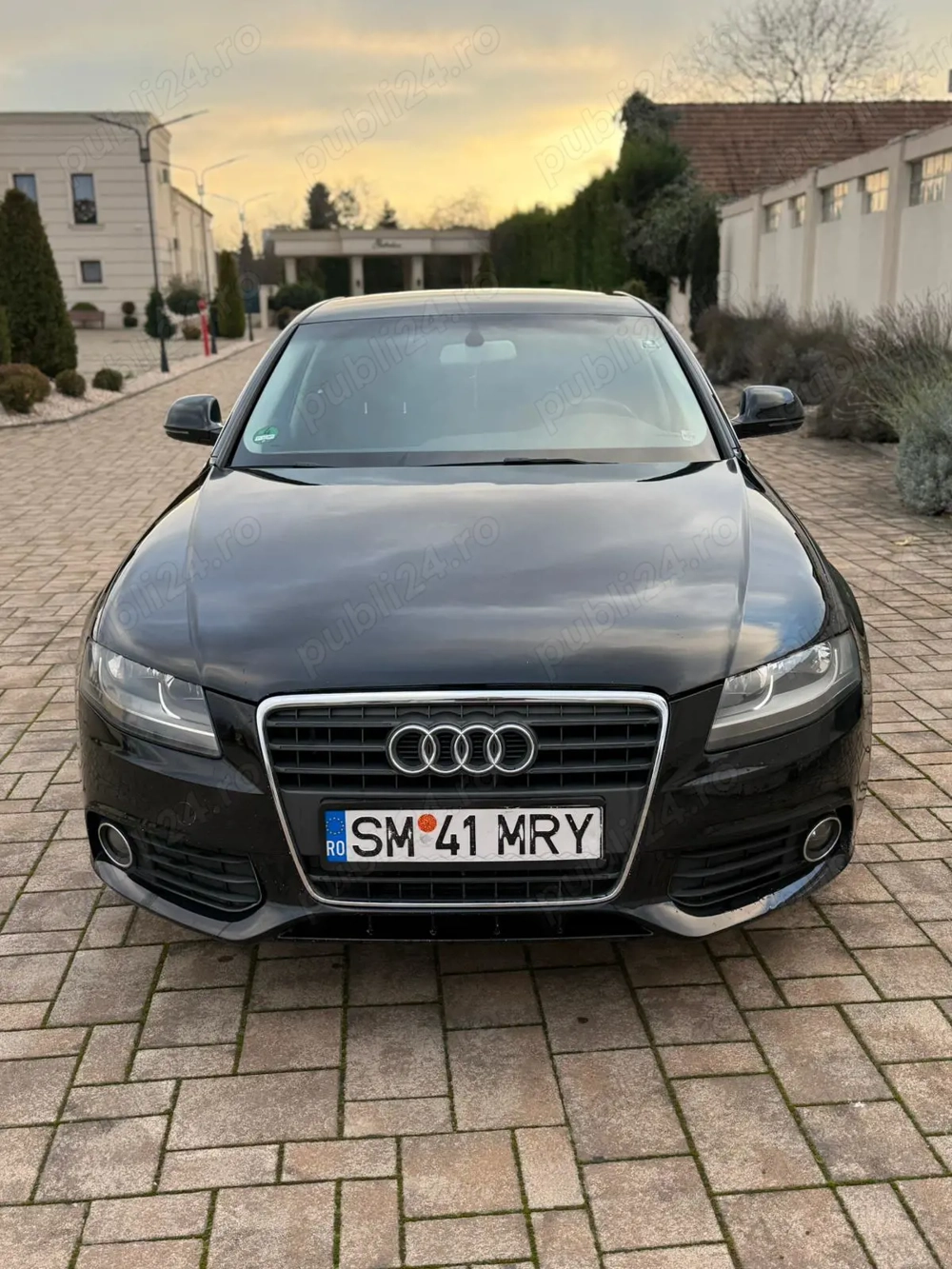 Vând Audi A4 Berlina