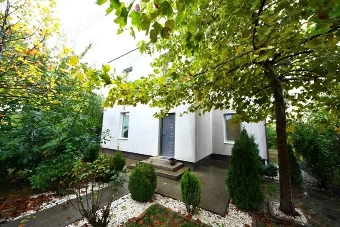 VAND casa moderna, luminoasa, bine compartimentata, sat Costi, Galati