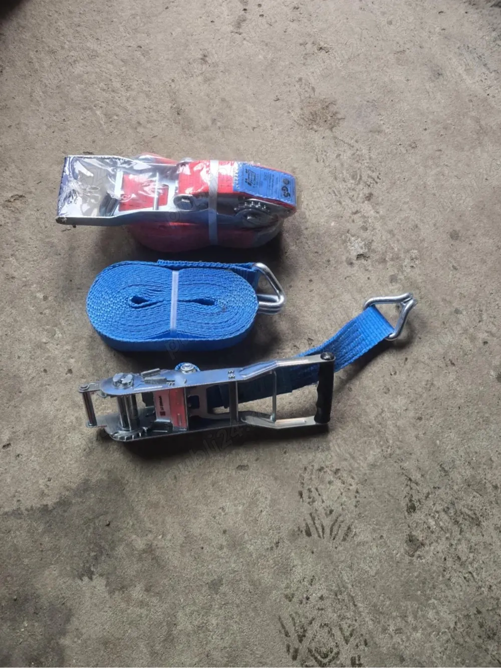 De vanzare chinga si bara de marfa