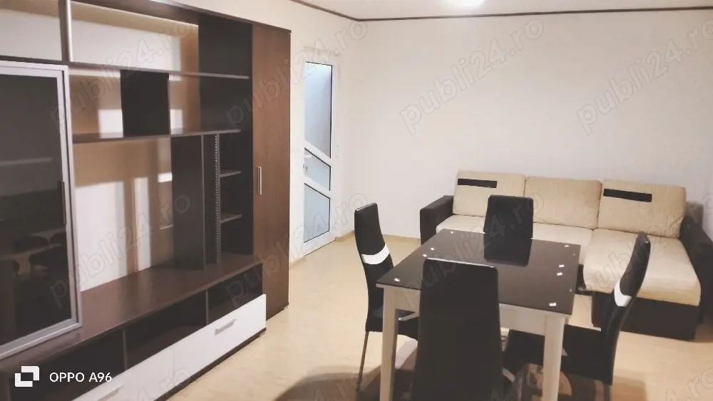 Închiriez apartament 