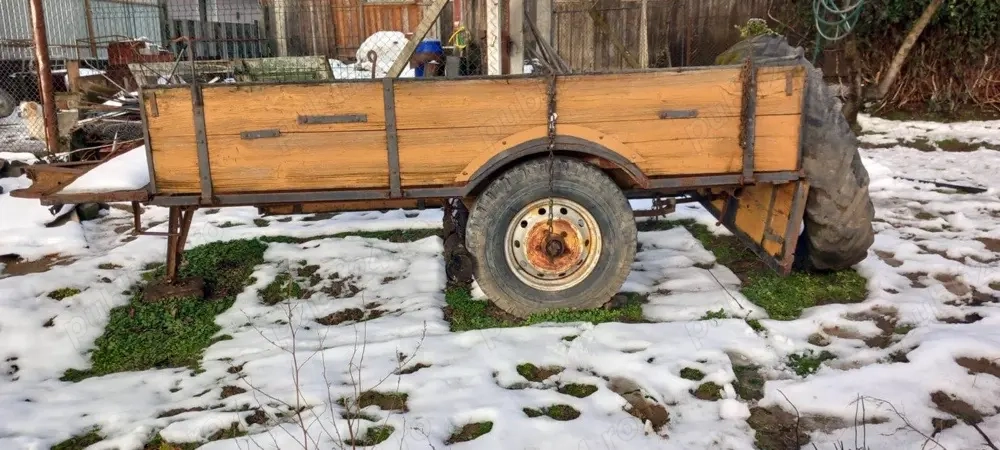 Tractor de vanzare