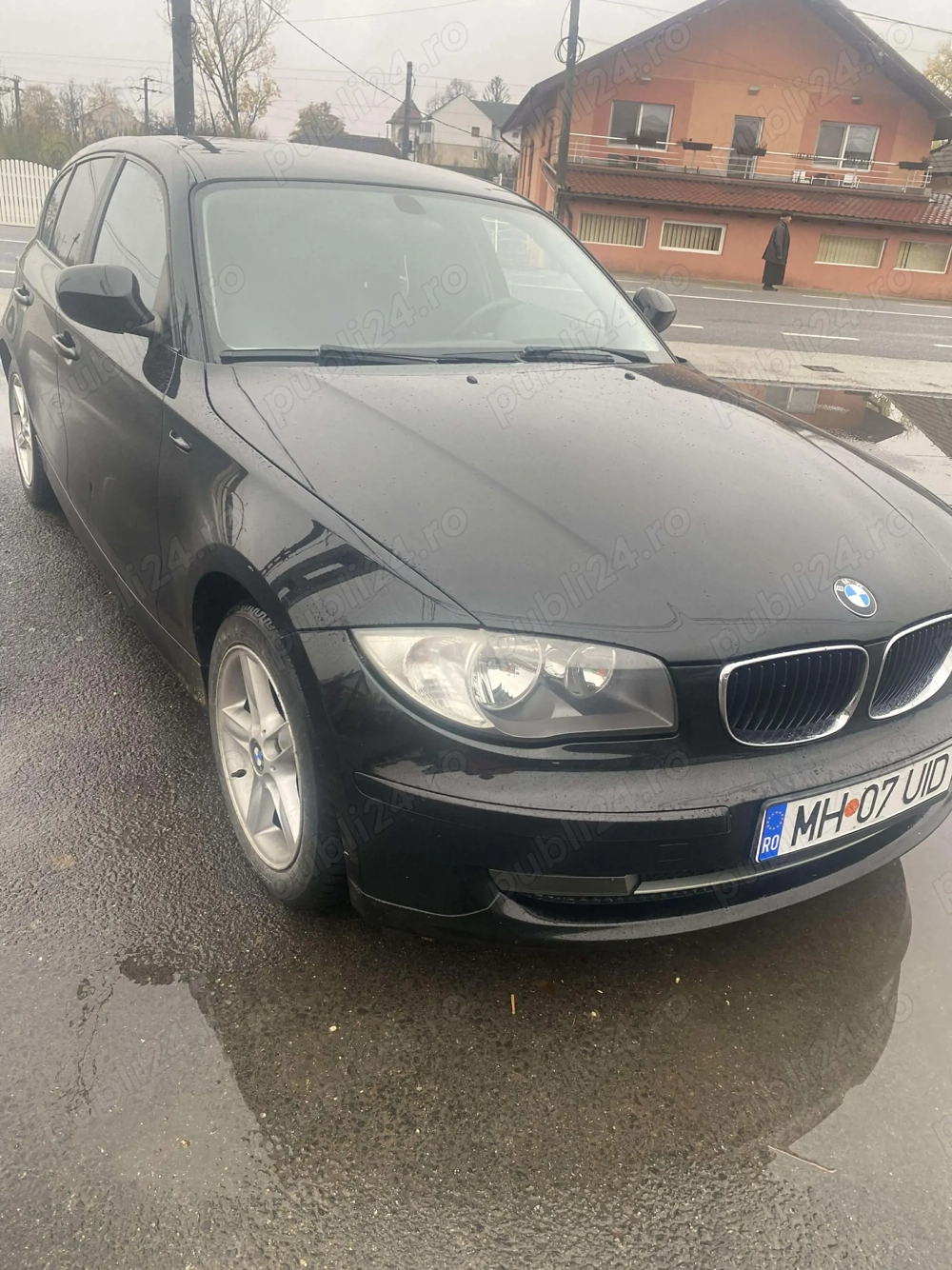 vand BMV seria 1 sau schimb cu atv 450 sau 500