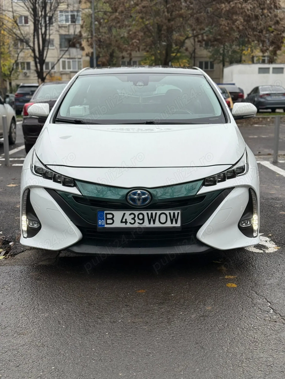 Vând Toyota Prius Prime PHV