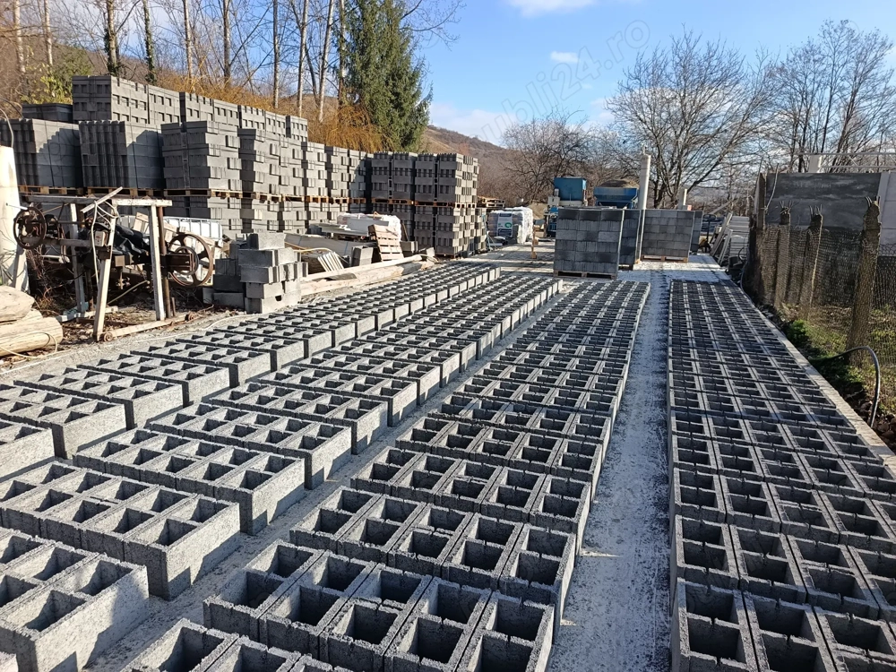 Boltari de zidărie și fundatie