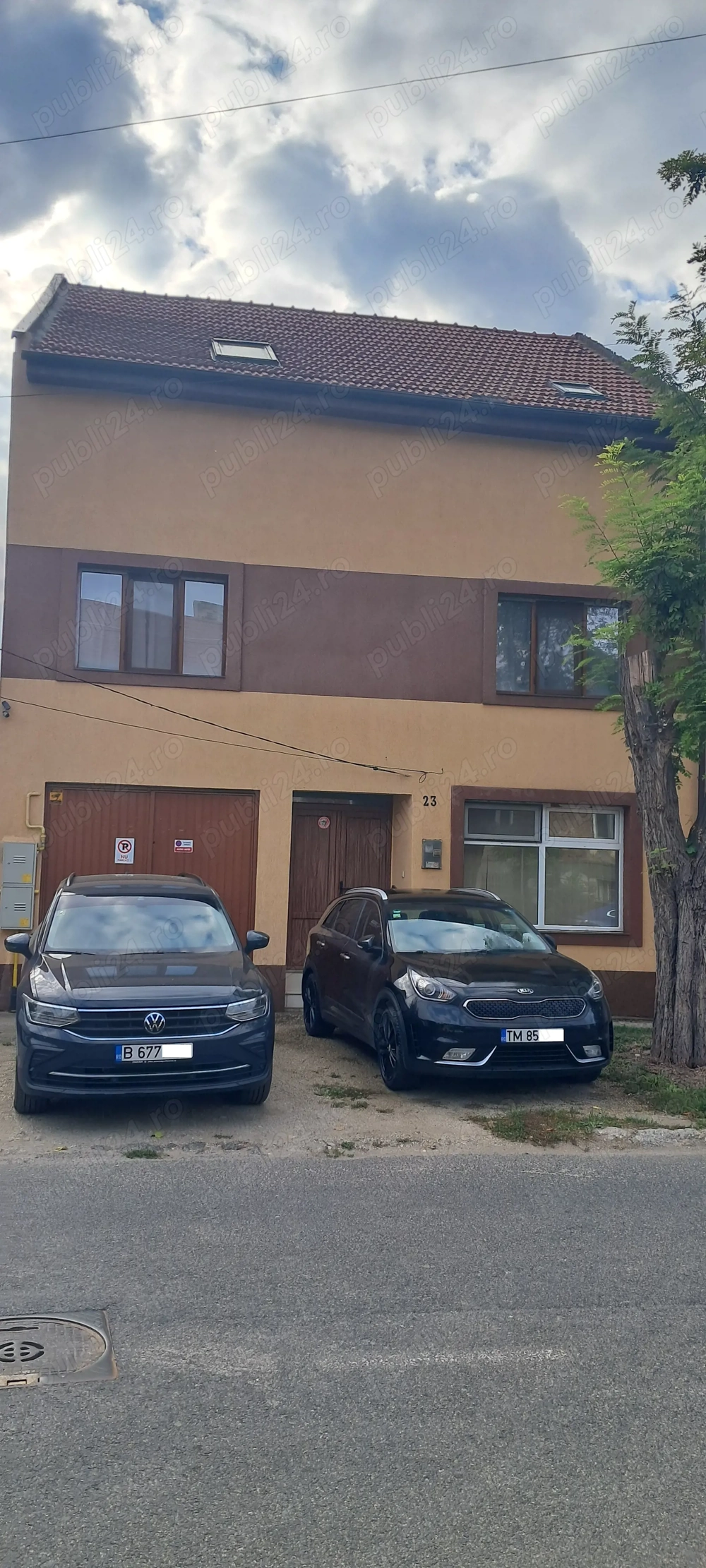 Proprietar casa individuala P+E+M, Zona Dambovita,170 mp2 utili, teren de 411 mp2, panouri 9kw 