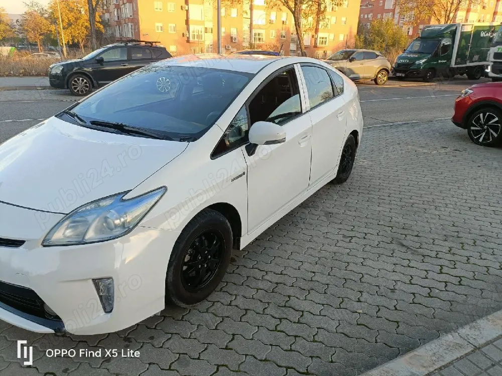 Toyota Prius an 2015 Hybrid + instalație GPL am mai multe Toyota Hybrid de vânzare
