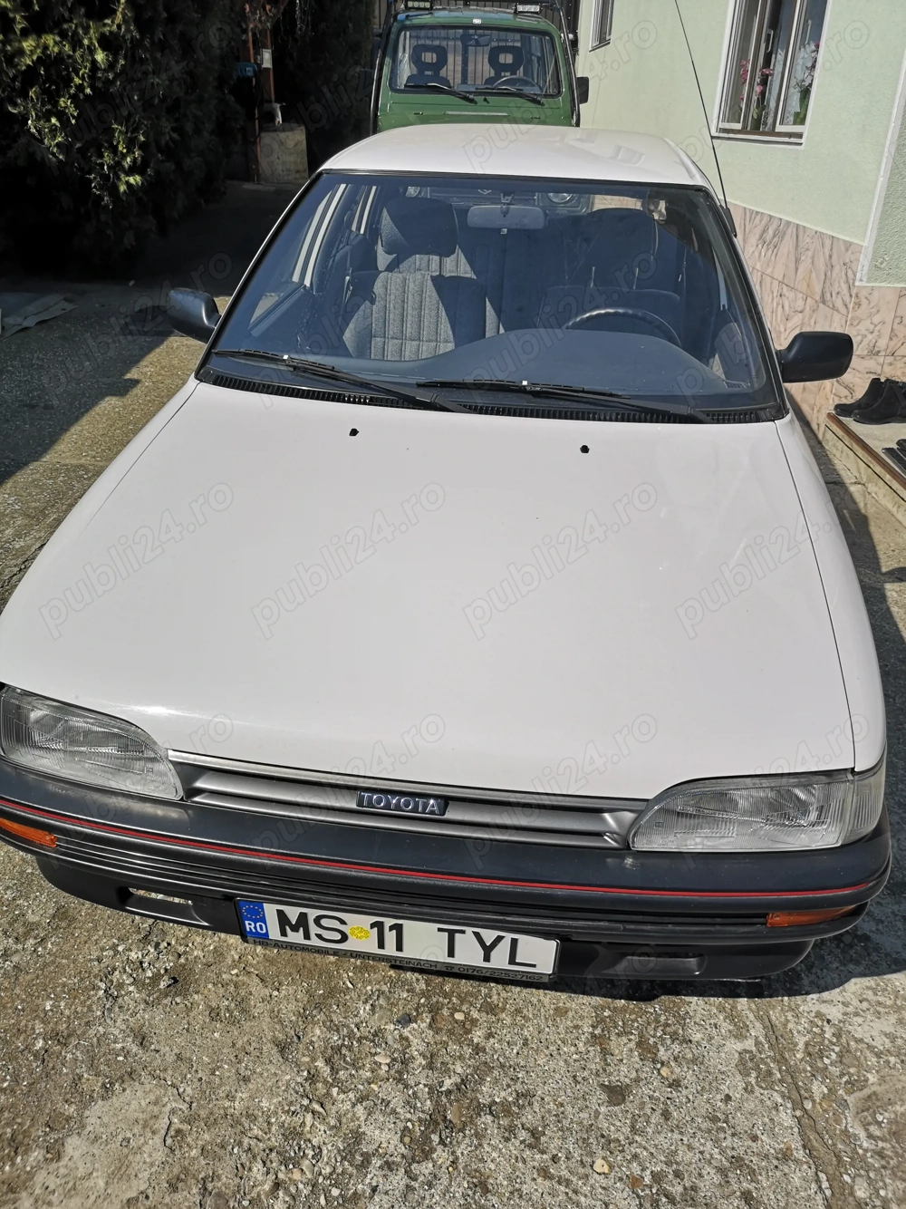 Toyota Corola berlina cu hayon, masina istorica, an 1989, km reali 19415