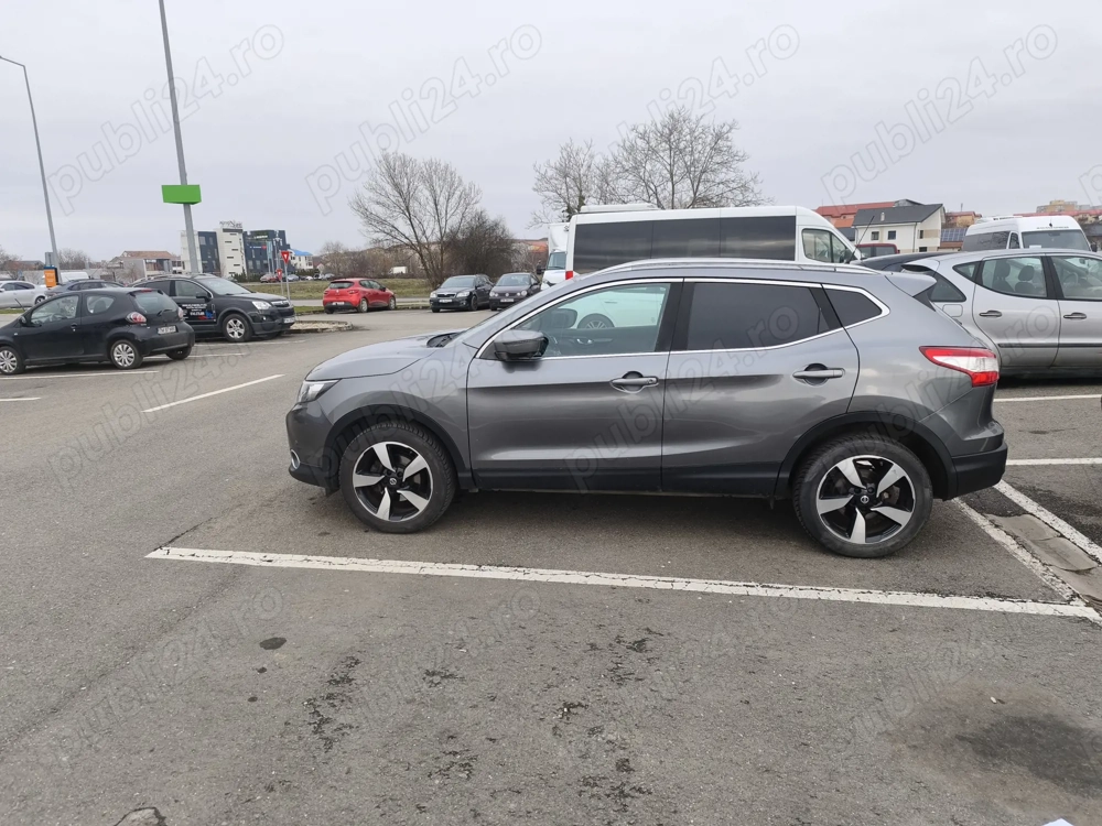 Nissan Qashqai - 2015 1.5 DCI echipare Nconnecta (plafon panoramic)