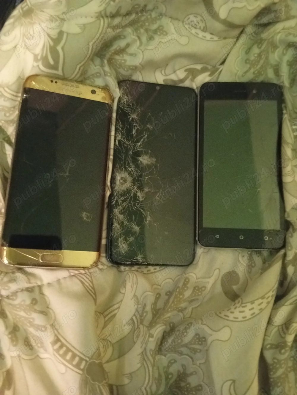 vand telefoane 5  pentru piese 