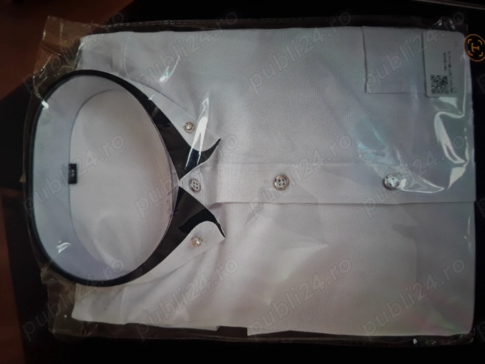 Vând cămașă bărbat.