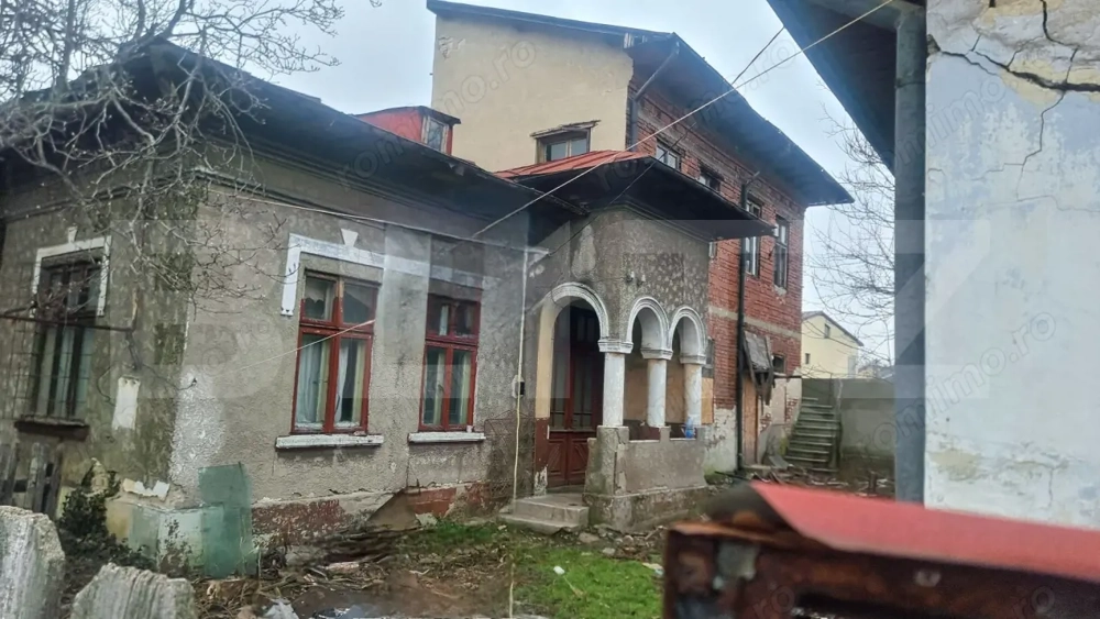 Casa + teren, 124 mp, zona Lupeni - Semicentrala