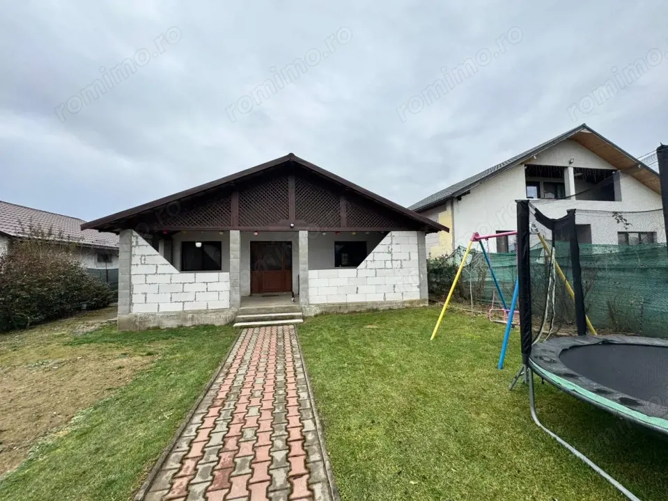  Casă cochetă cu terasă | 5 ari teren