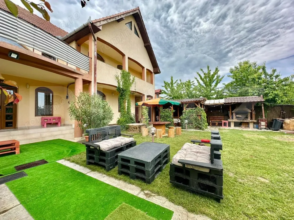 Casa 5 camere,teren 700 mp, foisor si gratar,Micesti