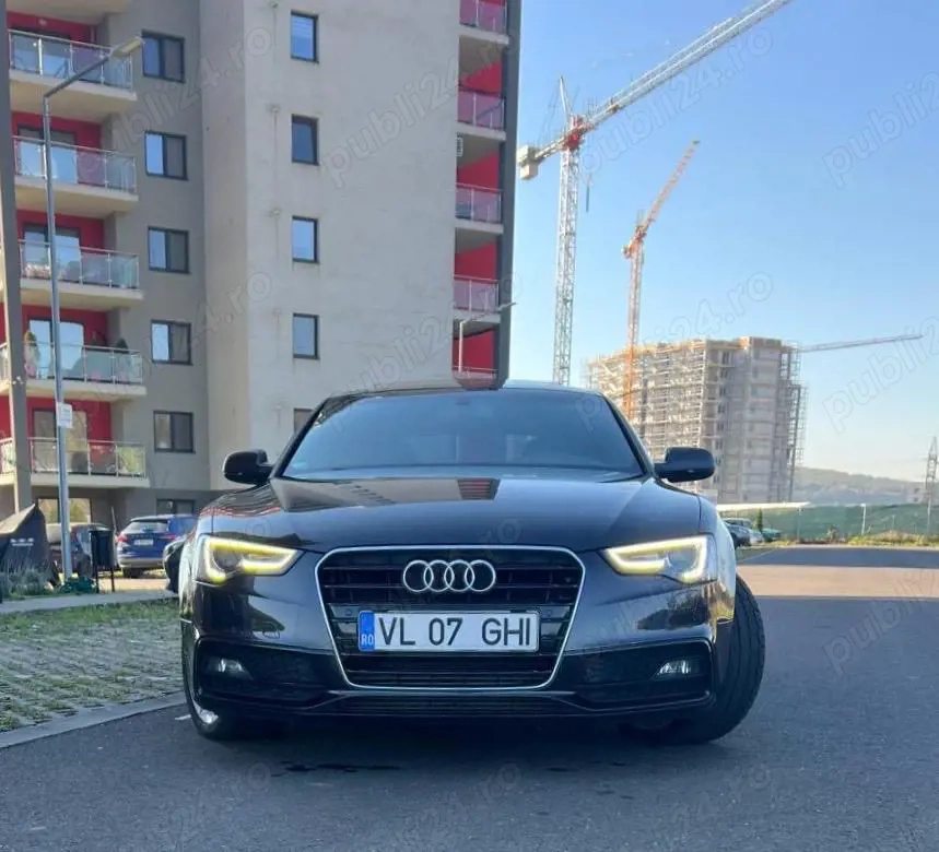Audi A 5, S Line interior exterior,an fabricație 2015.Atentie,kilometri reali!!!