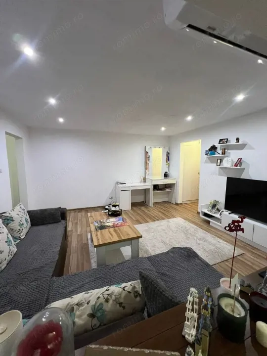 Apartament cu 3 camere mobilat si utilat-etaj 2-mobilat si utilat-zona Lipovei 