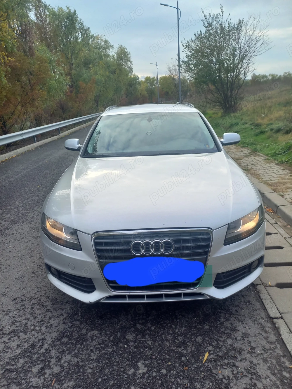 Vând Audi a4