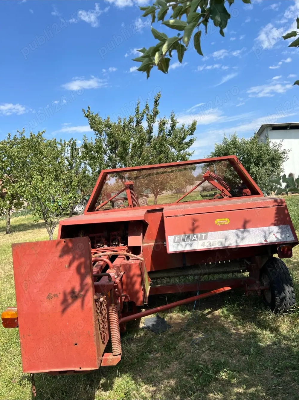 vand presa de balotat