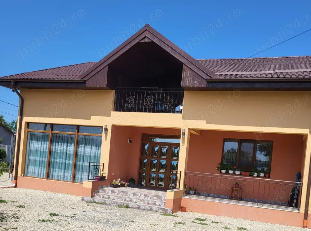 Vilă de vânzare 