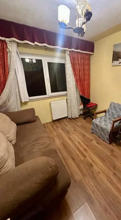 Apartament 3 camere, tip PB, Nufărul, Oradea