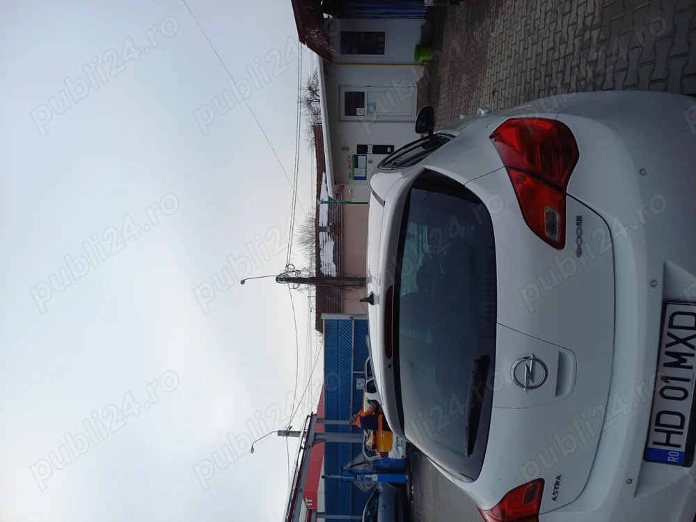 Vând Opel Astra j 2012