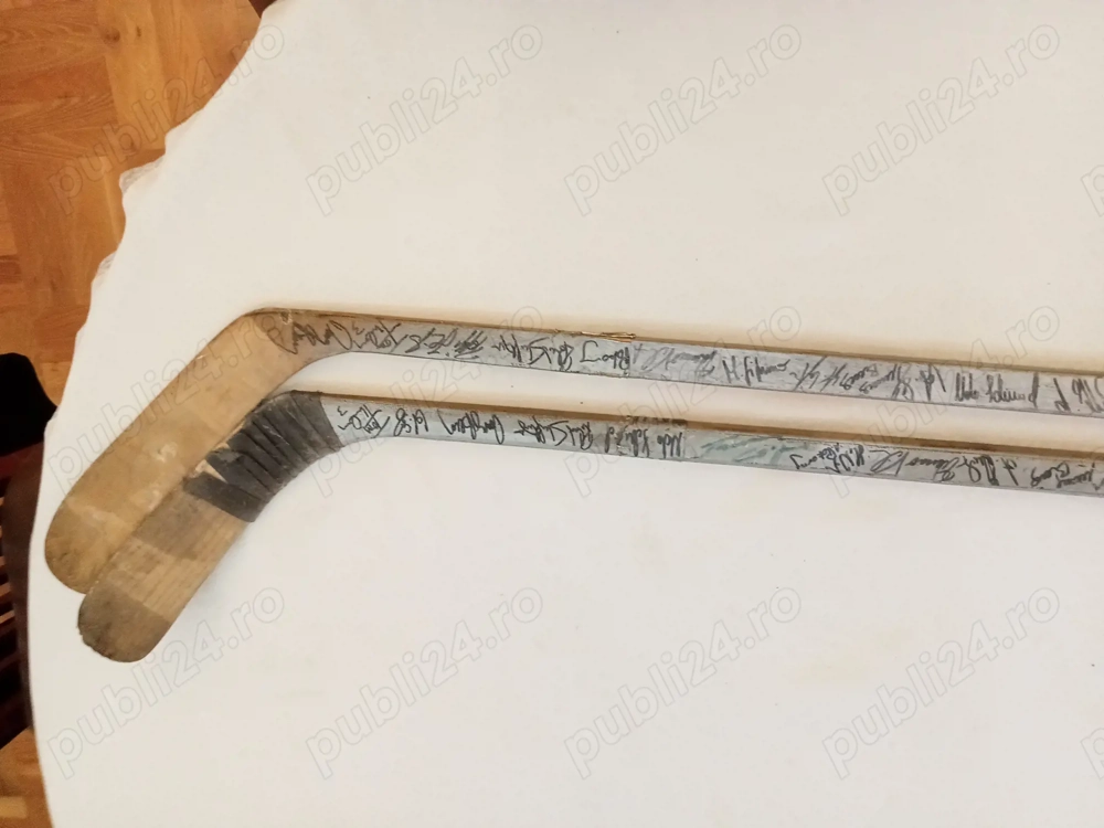 crose originale cu semnaturile jucatorilor KEC 1987