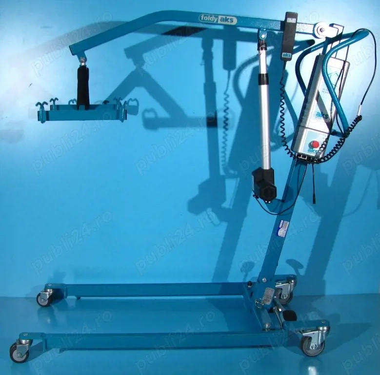 Macara pentru ridicarea si transportul pacientilor 