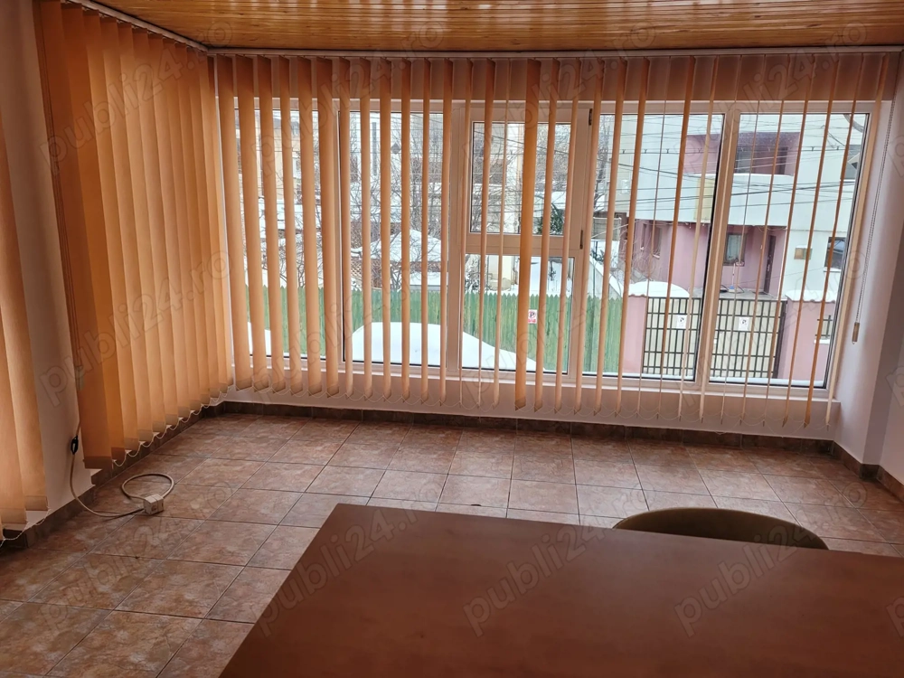 Inchiriez spatiu comercial Mihai Bravu - birou