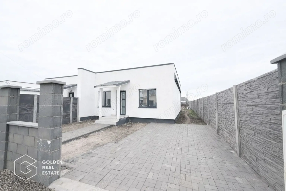 Duplex – Casă pe parter, la preț de apartament, Bucovăț