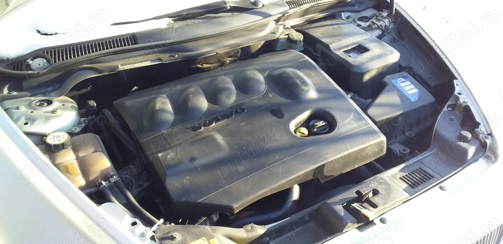 Dezmembrez volvo v50 2.0
