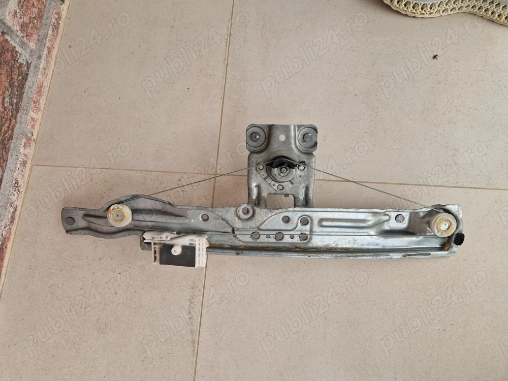 Macara manuala stanga spate spate Dacia logan 3 2020-2024 Dacia Logan