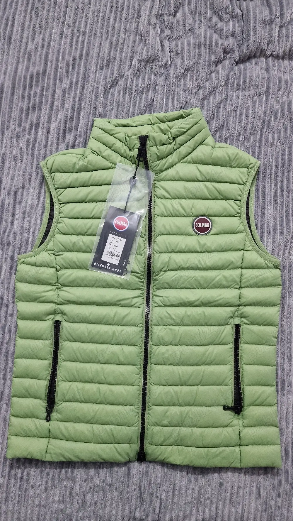 Vând Vestă Colmar nouă 